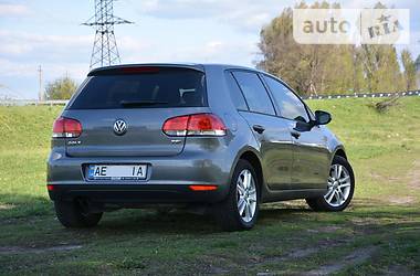 Хетчбек Volkswagen Golf 2012 в Дніпрі