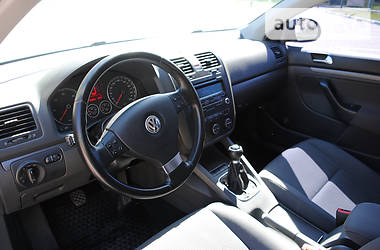 Универсал Volkswagen Golf 2009 в Днепре