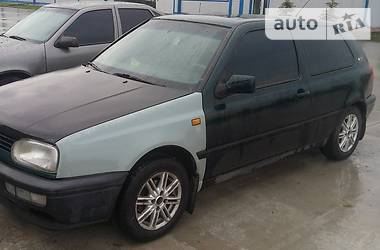 Хэтчбек Volkswagen Golf 1998 в Киеве