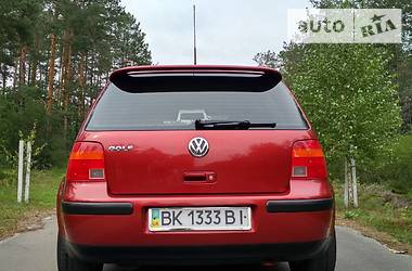 Хэтчбек Volkswagen Golf 1999 в Ровно