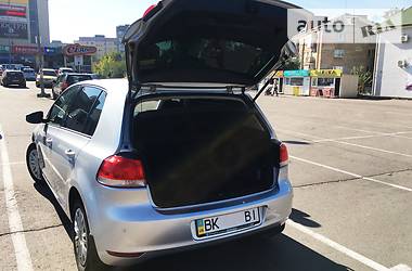 Хэтчбек Volkswagen Golf 2012 в Ровно