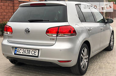 Хэтчбек Volkswagen Golf 2012 в Ровно