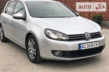 Хэтчбек Volkswagen Golf 2012 в Ровно