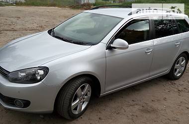 Універсал Volkswagen Golf 2011 в 