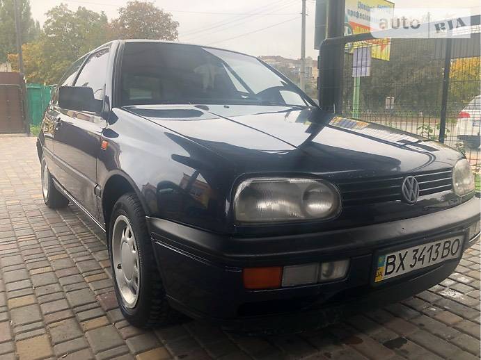 Хэтчбек Volkswagen Golf 1994 в Каменец-Подольском