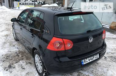 Хэтчбек Volkswagen Golf 2007 в Луцке