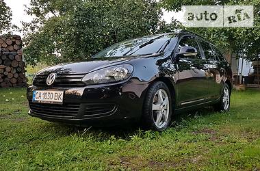 Універсал Volkswagen Golf 2011 в 