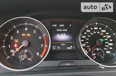 Хетчбек Volkswagen Golf 2016 в 