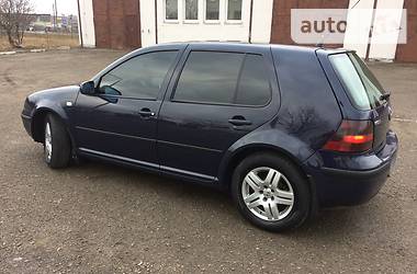 Хэтчбек Volkswagen Golf 1999 в Стрые