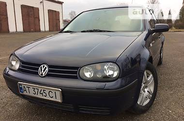 Хэтчбек Volkswagen Golf 1999 в Стрые