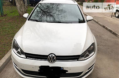 Універсал Volkswagen Golf 2014 в 