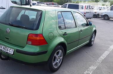 Хэтчбек Volkswagen Golf 1999 в Снятине