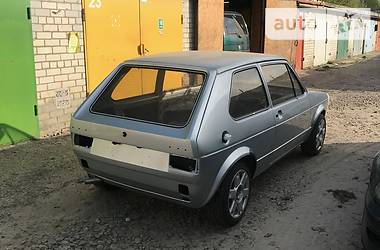 Хэтчбек Volkswagen Golf 1983 в Киеве