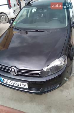 Универсал Volkswagen Golf 2012 в 