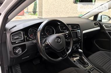 Універсал Volkswagen Golf 2014 в 