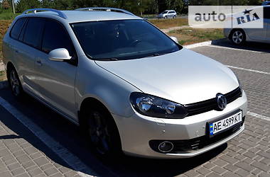 Універсал Volkswagen Golf 2011 в 