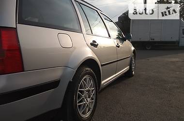 Универсал Volkswagen Golf 2000 в Виннице