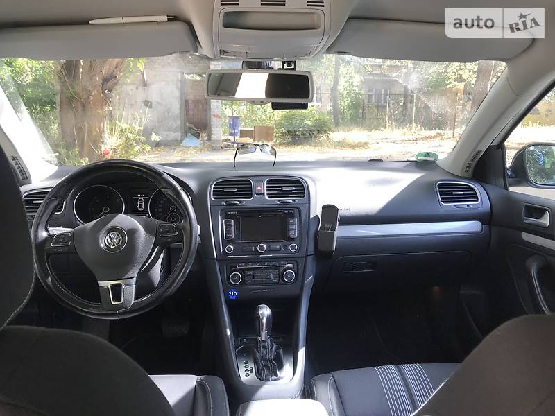 Універсал Volkswagen Golf 2013 в Києві