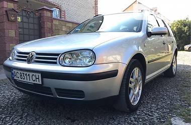 Универсал Volkswagen Golf 2004 в Луцке