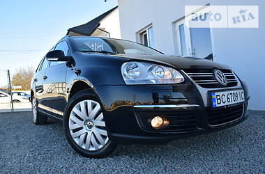 Універсал Volkswagen Golf 2008 в Дрогобичі