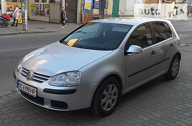 Хетчбек Volkswagen Golf 2005 в Бориславі