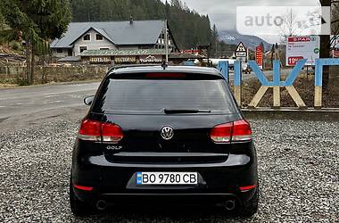 Хэтчбек Volkswagen Golf 2009 в Киеве