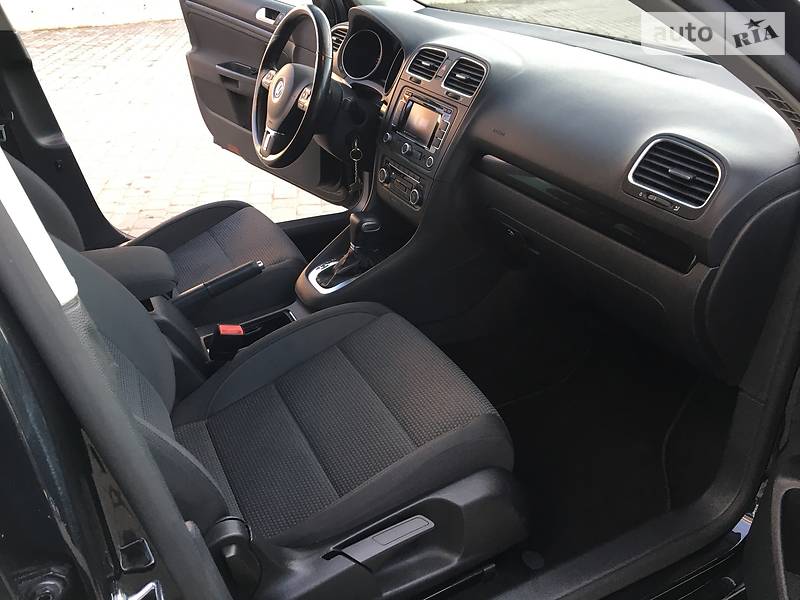 Універсал Volkswagen Golf 2009 в Тернополі