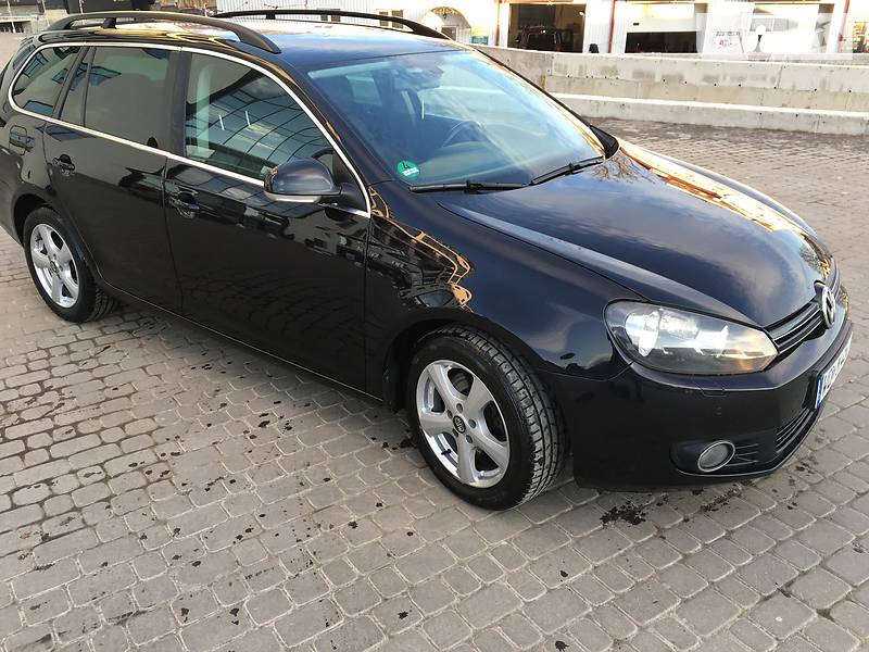 Універсал Volkswagen Golf 2009 в Тернополі
