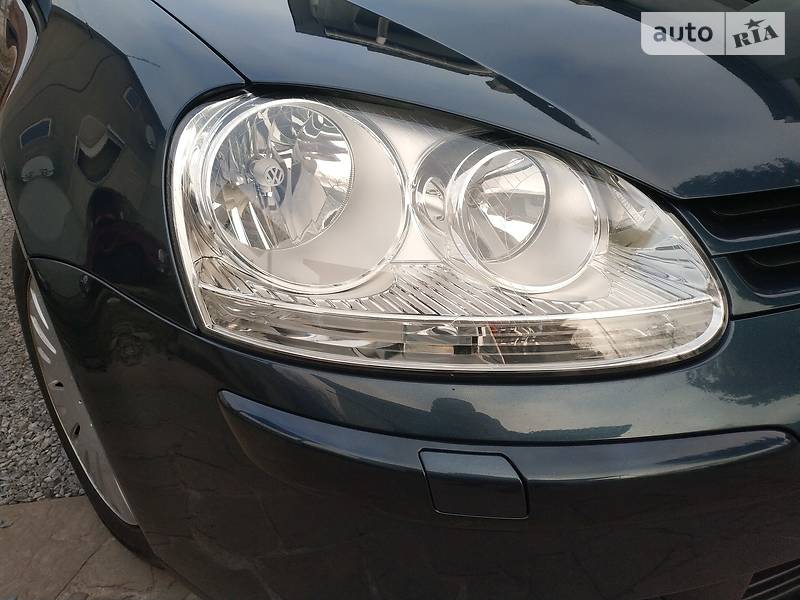 Хэтчбек Volkswagen Golf 2006 в Львове