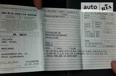 Хетчбек Volkswagen Golf 2002 в 