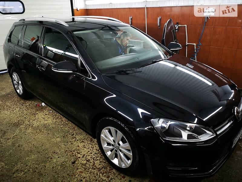 Універсал Volkswagen Golf 2014 в Києві