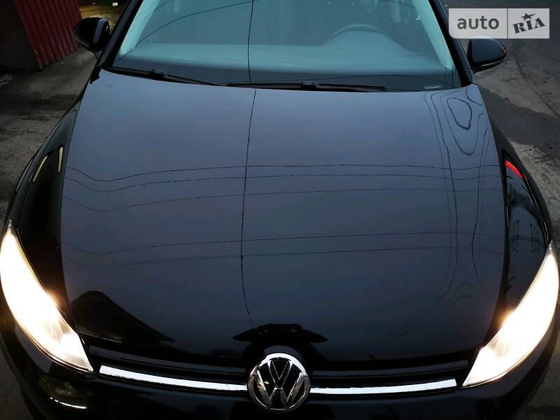 Універсал Volkswagen Golf 2014 в Києві