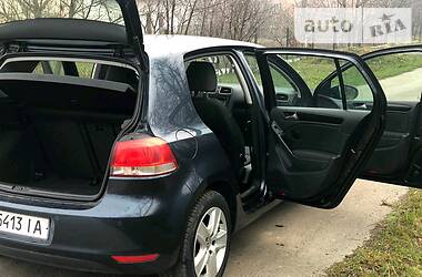 Хетчбек Volkswagen Golf 2009 в 