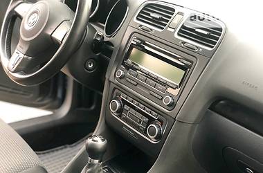 Хетчбек Volkswagen Golf 2009 в 