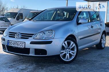 Хэтчбек Volkswagen Golf 2004 в Тернополе