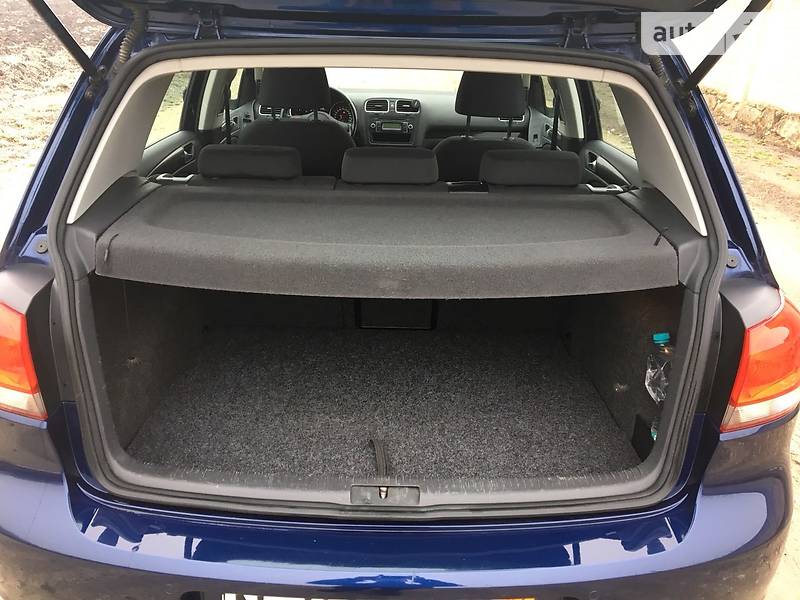 Хетчбек Volkswagen Golf 2010 в Тернополі