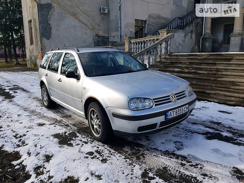 Універсал Volkswagen Golf 2000 в Калуші