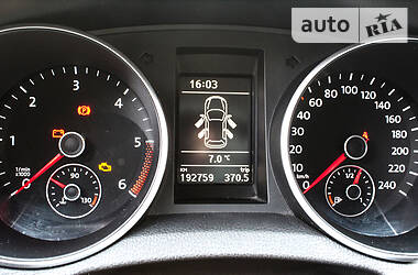 Універсал Volkswagen Golf 2012 в 