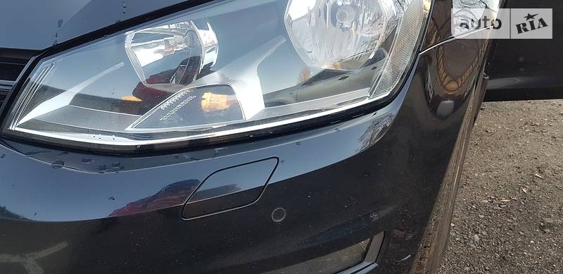 Хетчбек Volkswagen Golf 2013 в Києві