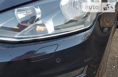 Хетчбек Volkswagen Golf 2013 в 