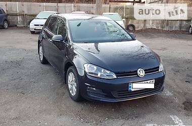 Хетчбек Volkswagen Golf 2013 в 