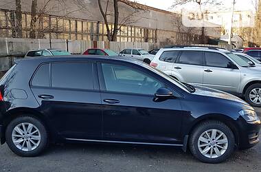 Хетчбек Volkswagen Golf 2013 в 