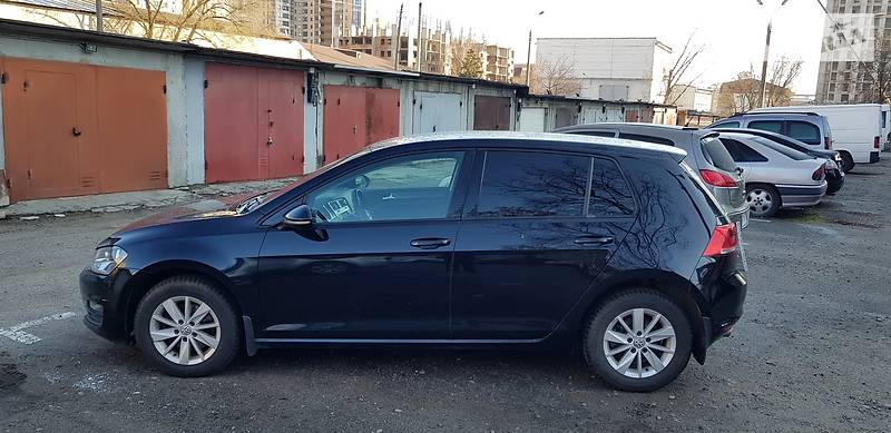 Хетчбек Volkswagen Golf 2013 в Києві