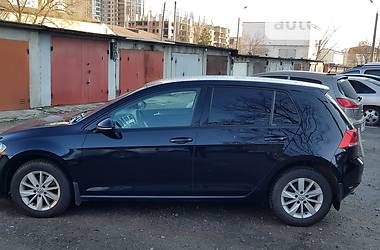 Хетчбек Volkswagen Golf 2013 в 