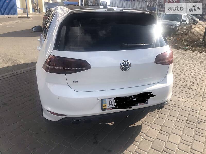 Хетчбек Volkswagen Golf 2015 в Києві