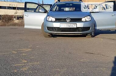 Універсал Volkswagen Golf 2010 в 