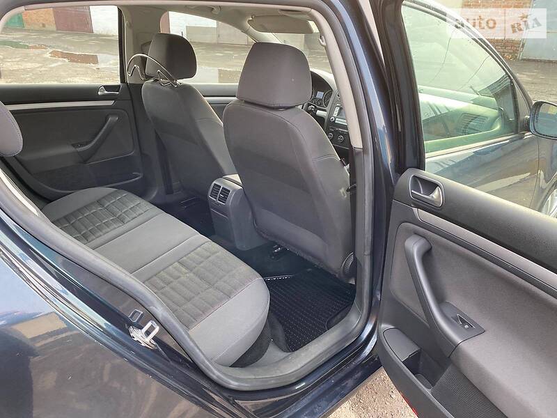 Хэтчбек Volkswagen Golf 2007 в Полтаве