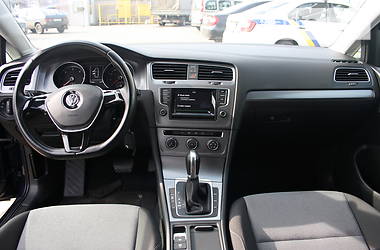 Універсал Volkswagen Golf 2015 в 