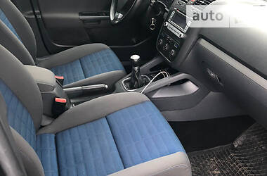 Хетчбек Volkswagen Golf 2007 в 