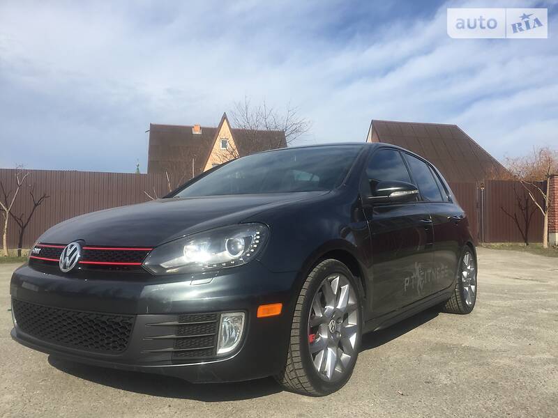 Седан Volkswagen Golf 2013 в Києві